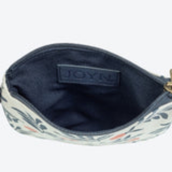 JOYN Crossbody Bag Handmade Abstract Leaf Print - Picture 4 of 9